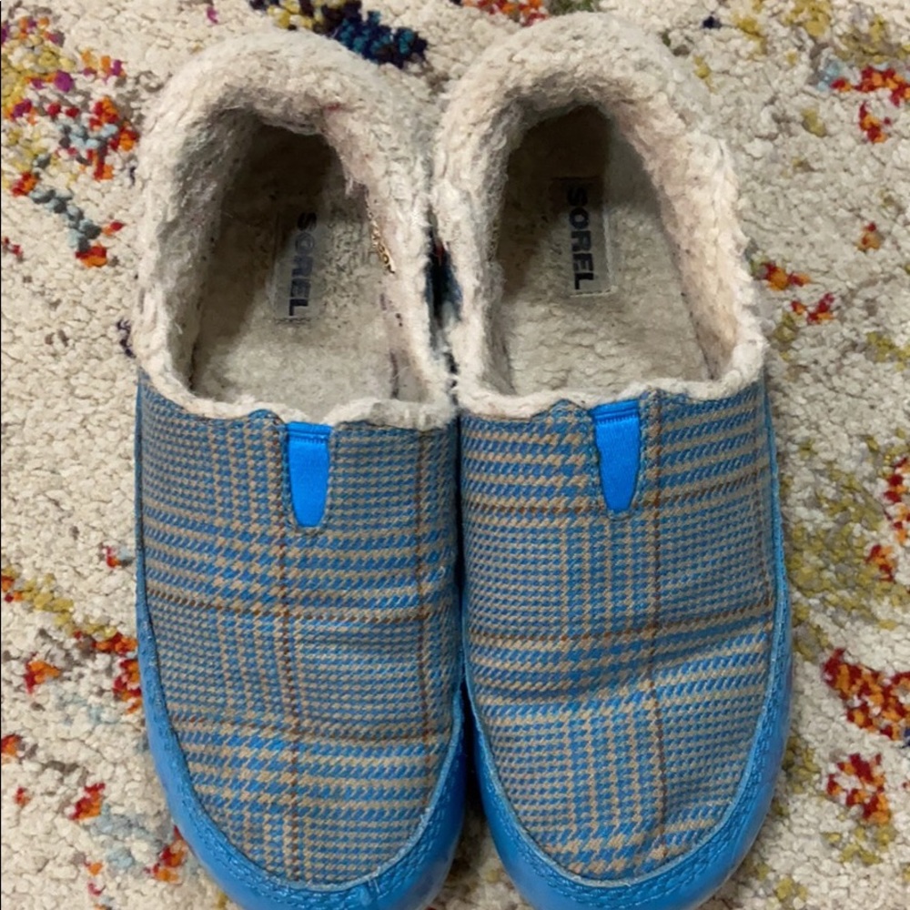 Sorel plaid shoe